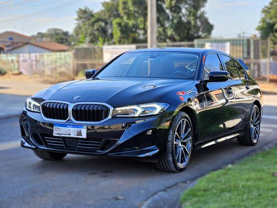 BMW 320i 2.0 16V TURBO FLEX SPORT GP AUTOMÁTICO BMW 320i 2.0 16V TURBO FLEX SPORT GP AUTOMÁTICO